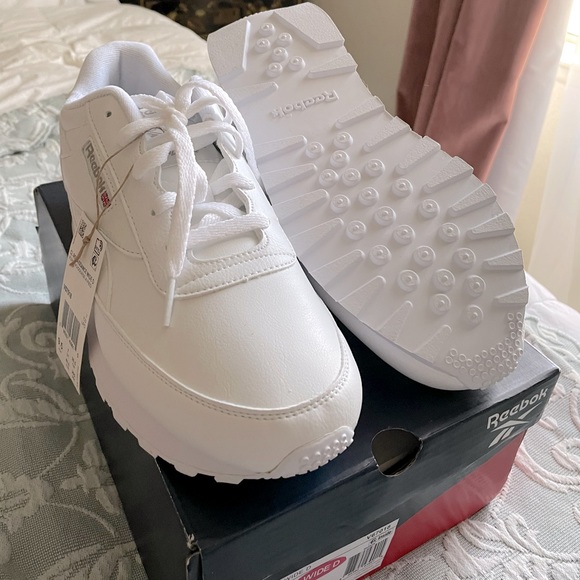 Reebok Women's Classic Renaissance Casual Joggers - Picture 4 of 7